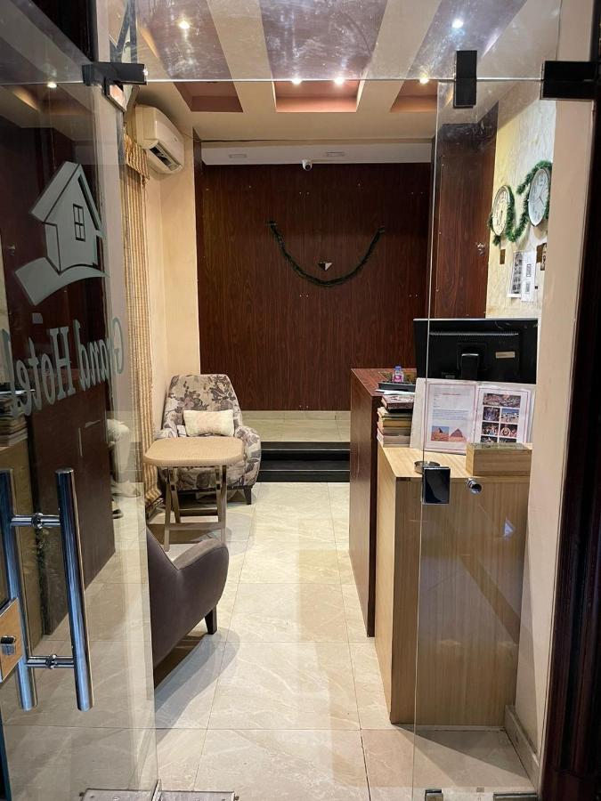 Auberge de jeunesse Elite Grand *
